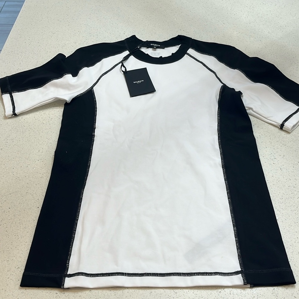 Balmain Paris tshirt size medium